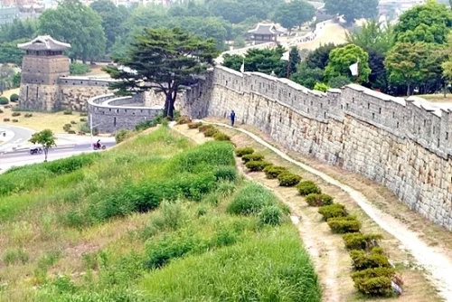 24일은 수원화성 축성 216주년 되는날